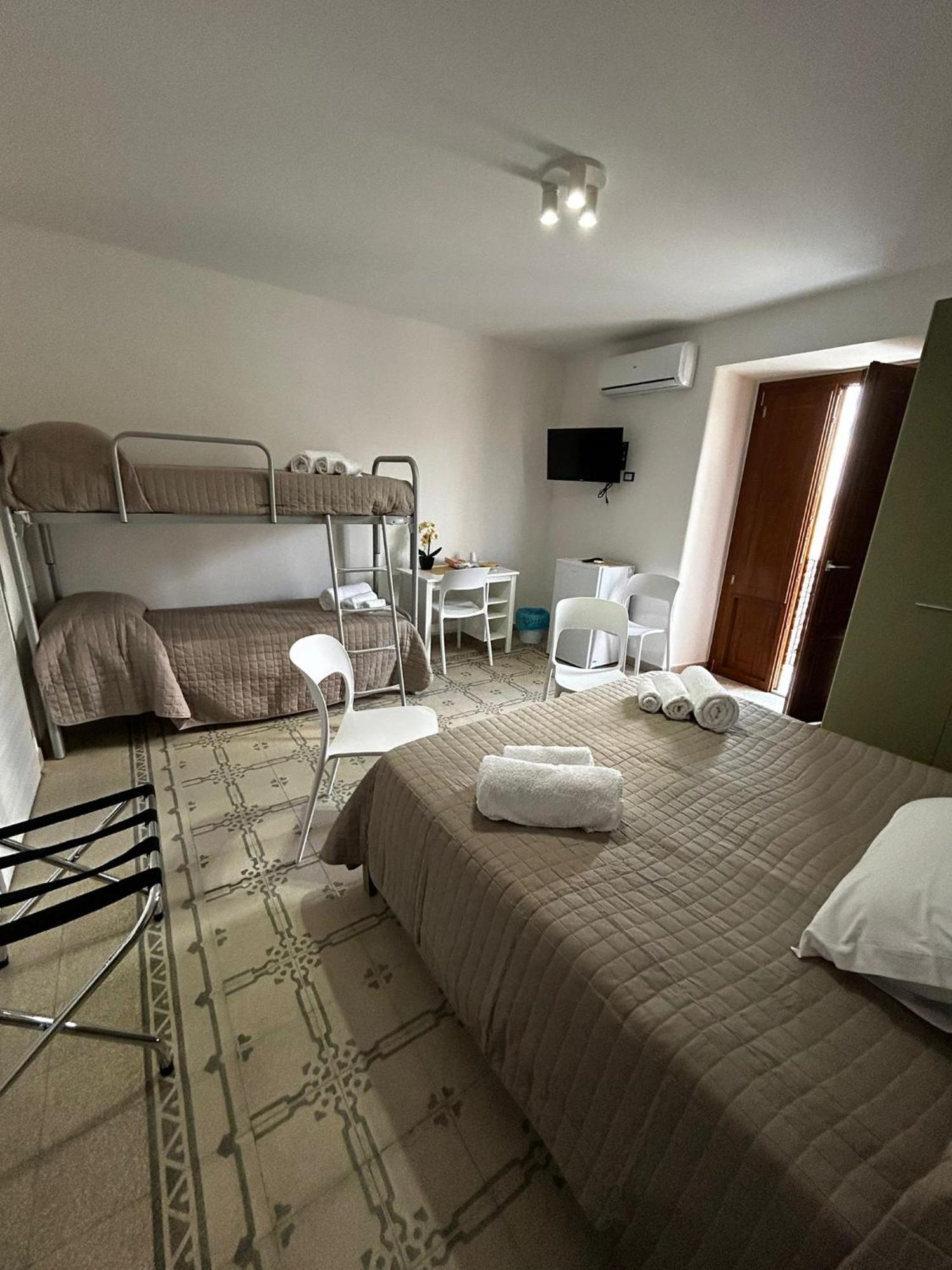 La Spiga Hotel Ганджи Екстериор снимка