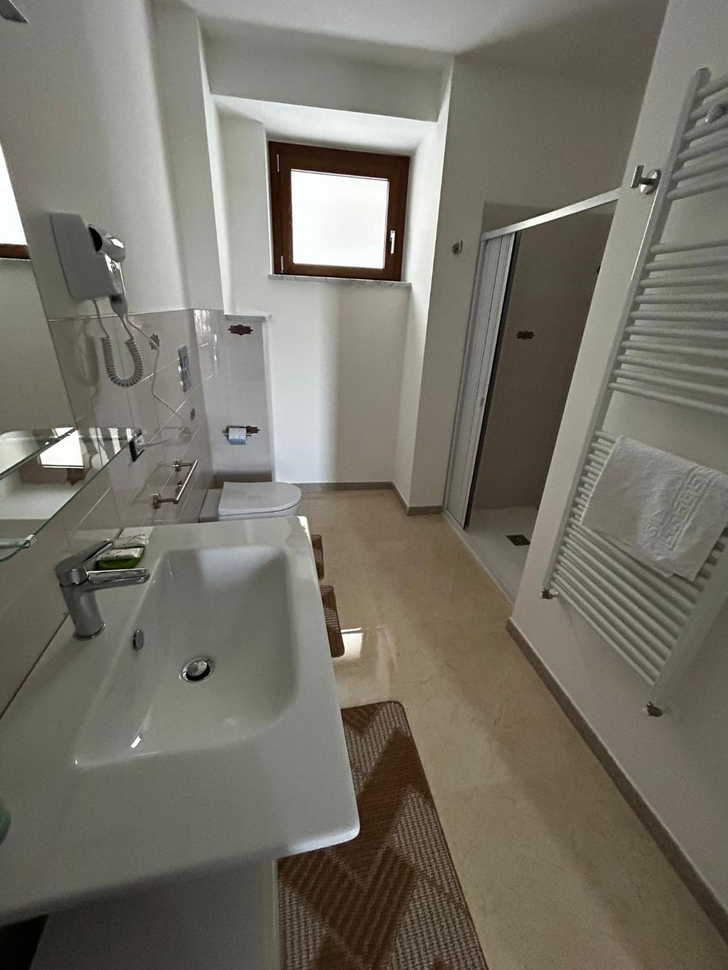 La Spiga Hotel Ганджи Екстериор снимка